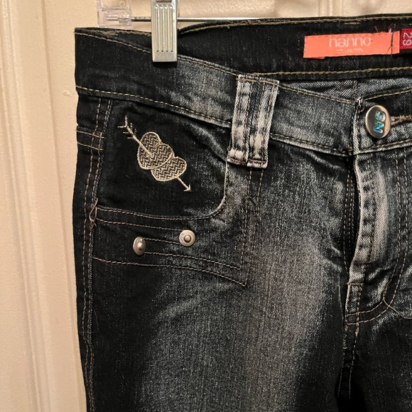 NANNO Collection Women’s Flare Leg Embroidered Denim Jeans. Waist 28. Inseam 31 - Picture 3 of 5